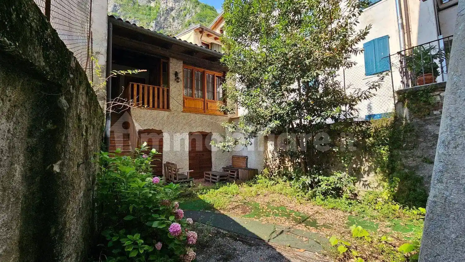 Villa in vendita a Valbrenta