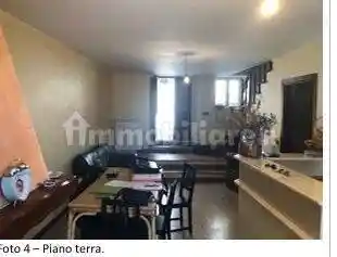 Casa indipendente in vendita a Marano Equo