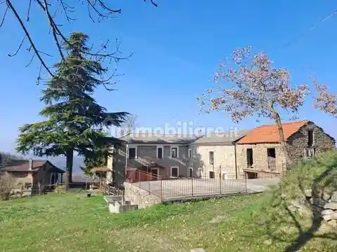 Villa in vendita a Roccaverano