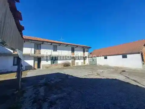 Villa in vendita a Gottasecca