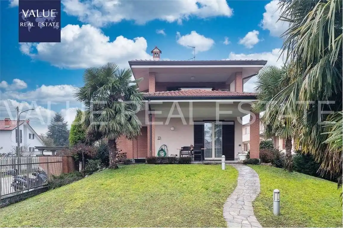 Villa in vendita a Corbetta