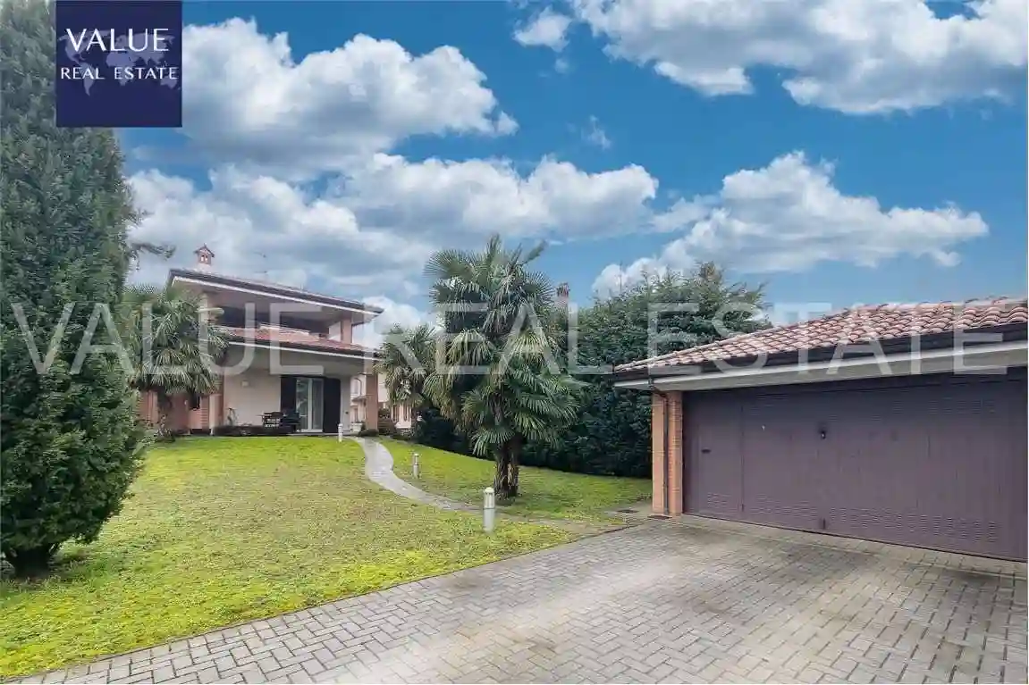 Villa - foto 2