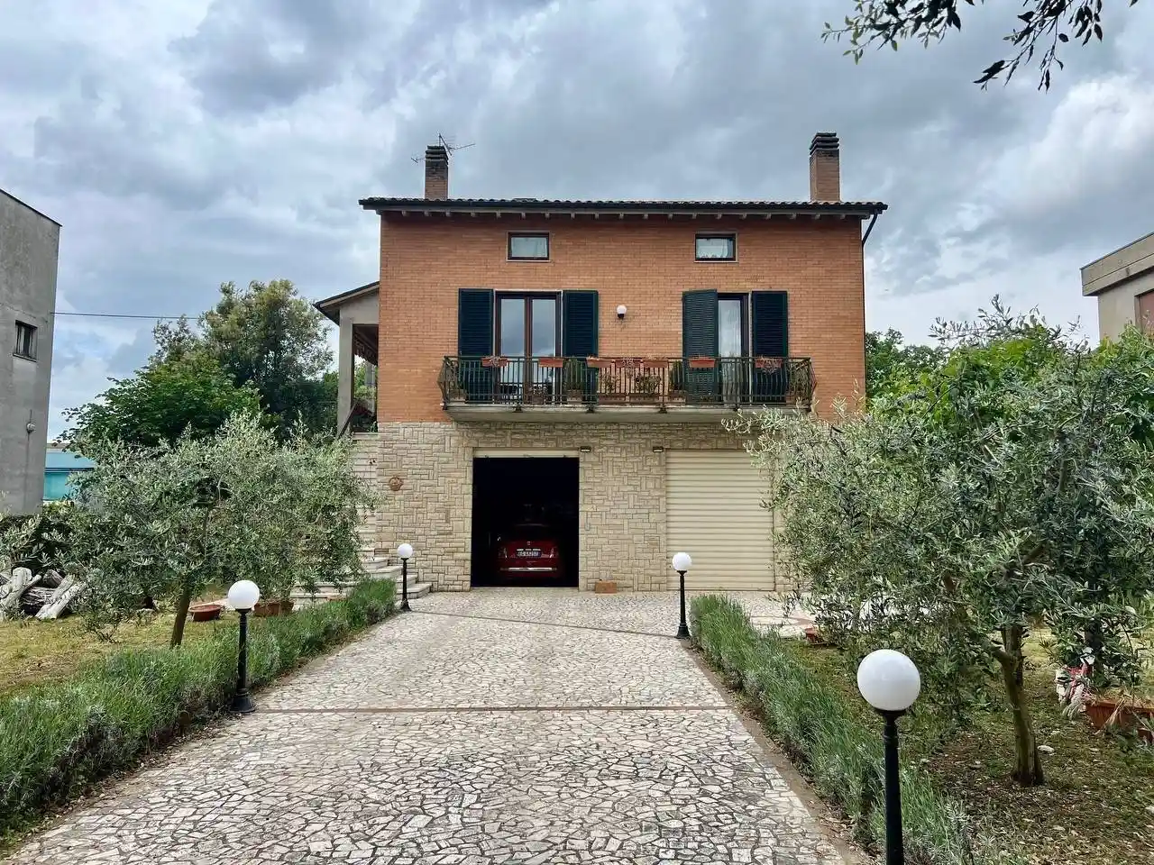 Casa indipendente in vendita a Massa Martana