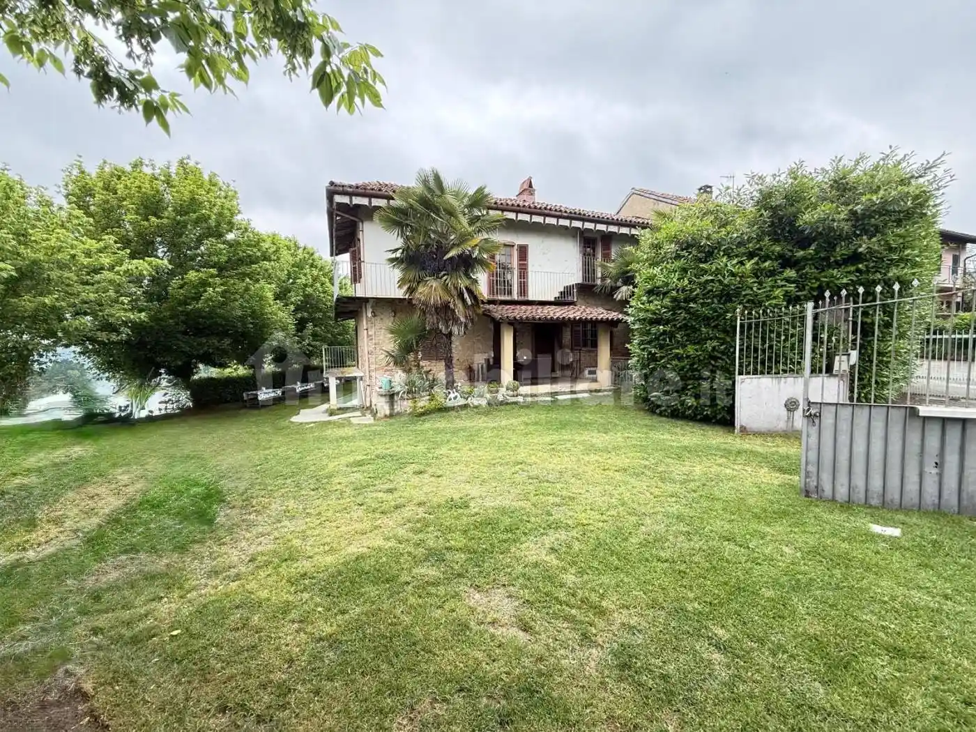 Rustico - Casale in vendita a Asti
