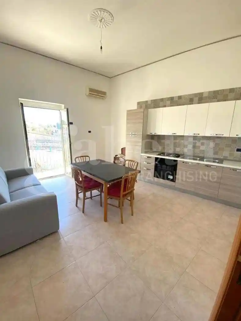 Appartamento in affitto a Napoli