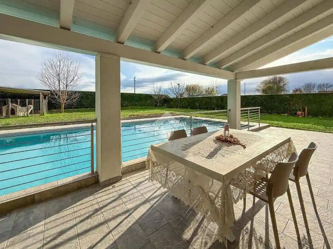 Villa - foto 5