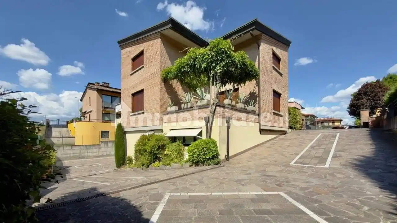 Villa in vendita a Cazzago San Martino