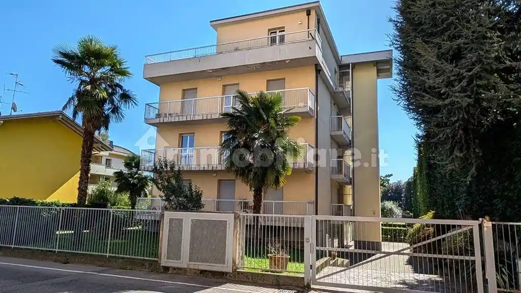 Appartamento in affitto a Vedano al Lambro