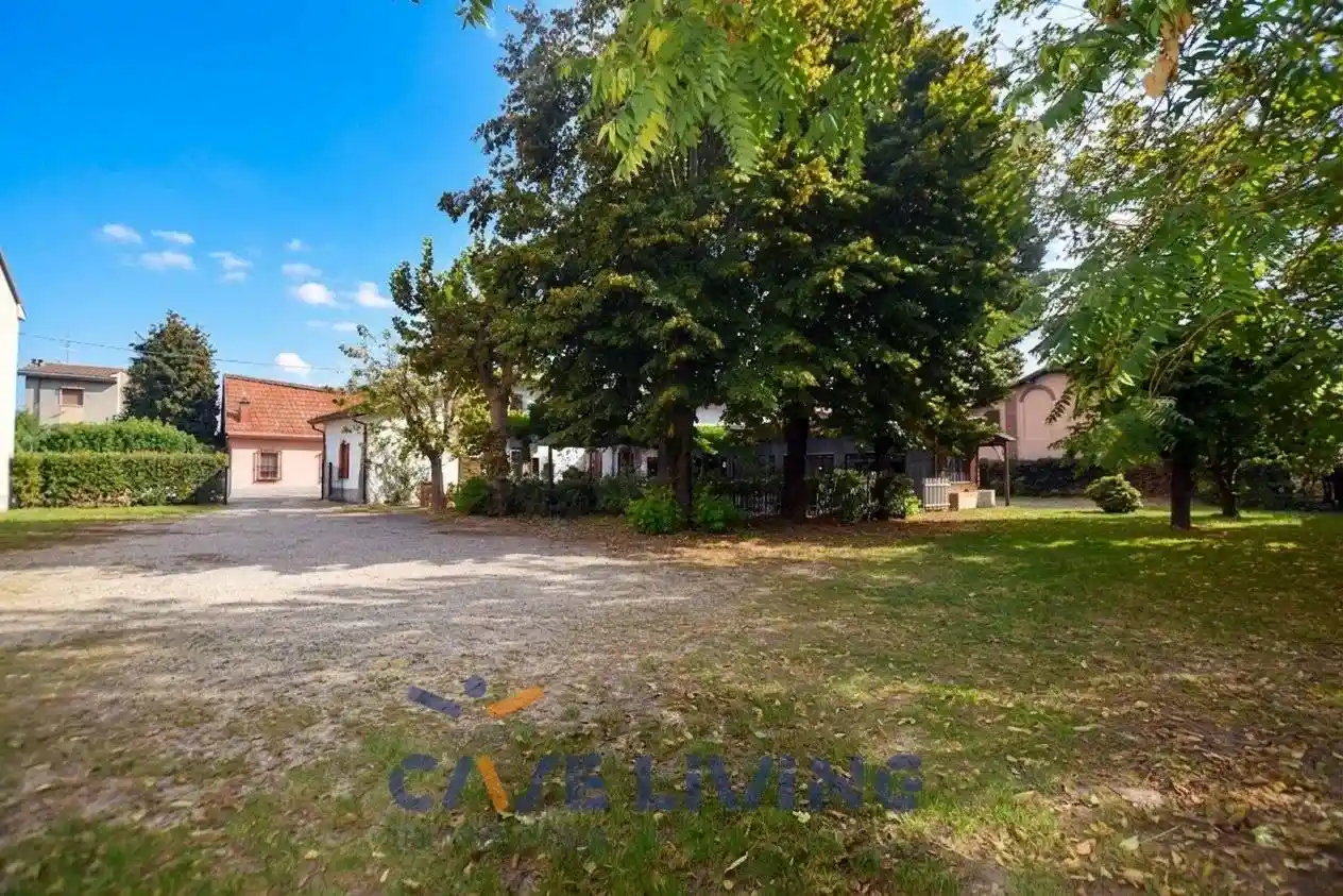 Villa in vendita a Zibido San Giacomo