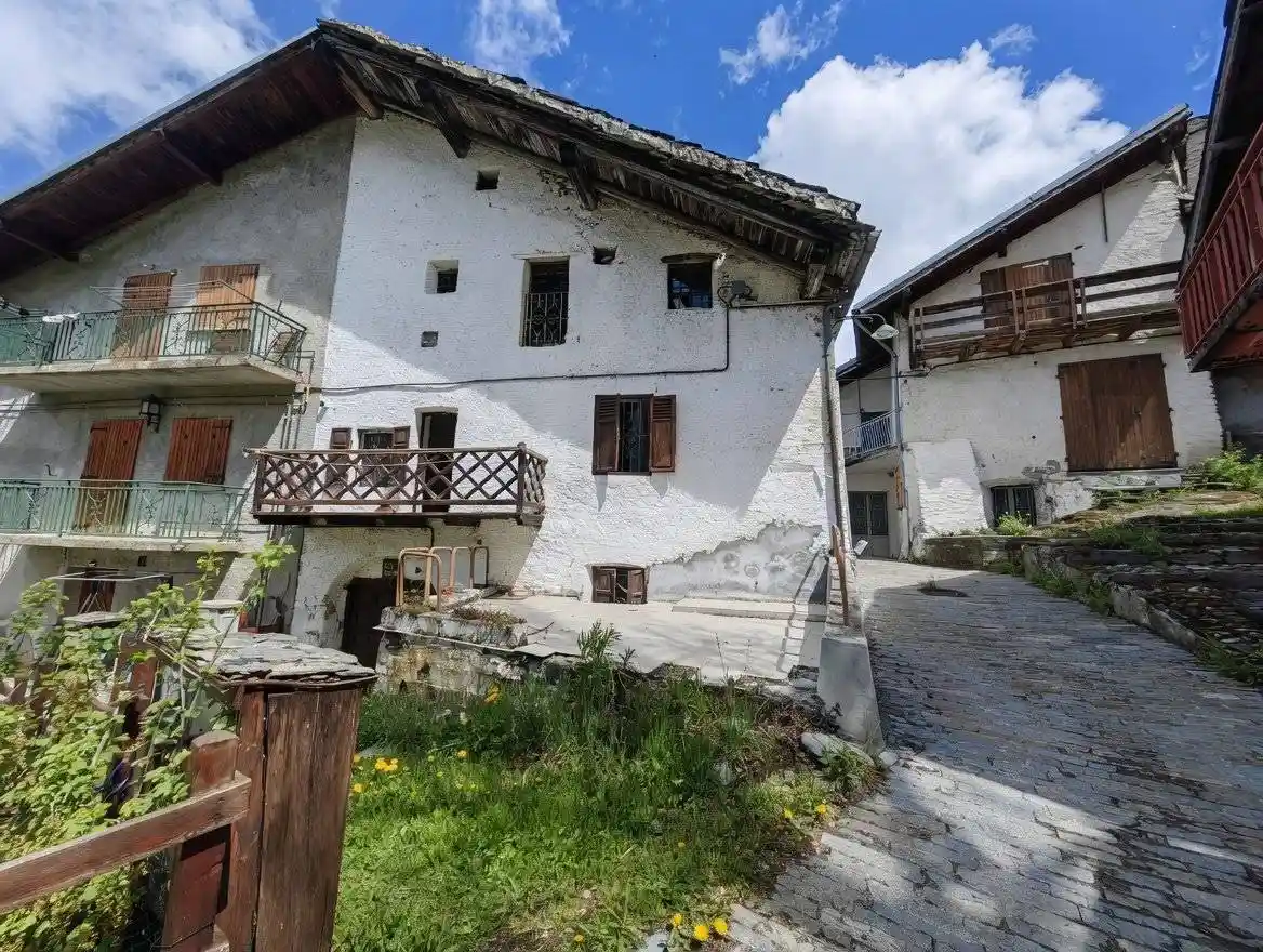 Rustico - Casale in vendita a Usseaux