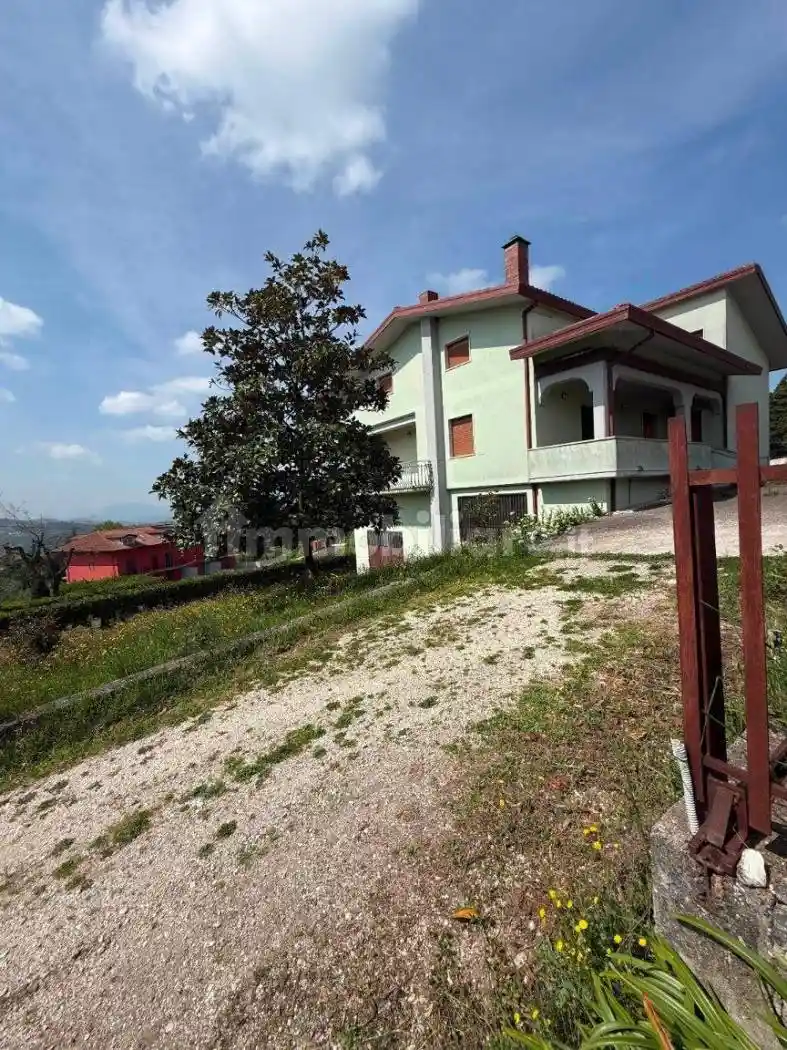 Villa in vendita a Montemiletto