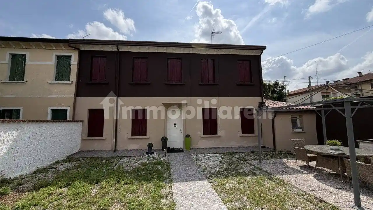 Casa indipendente in vendita a Padova