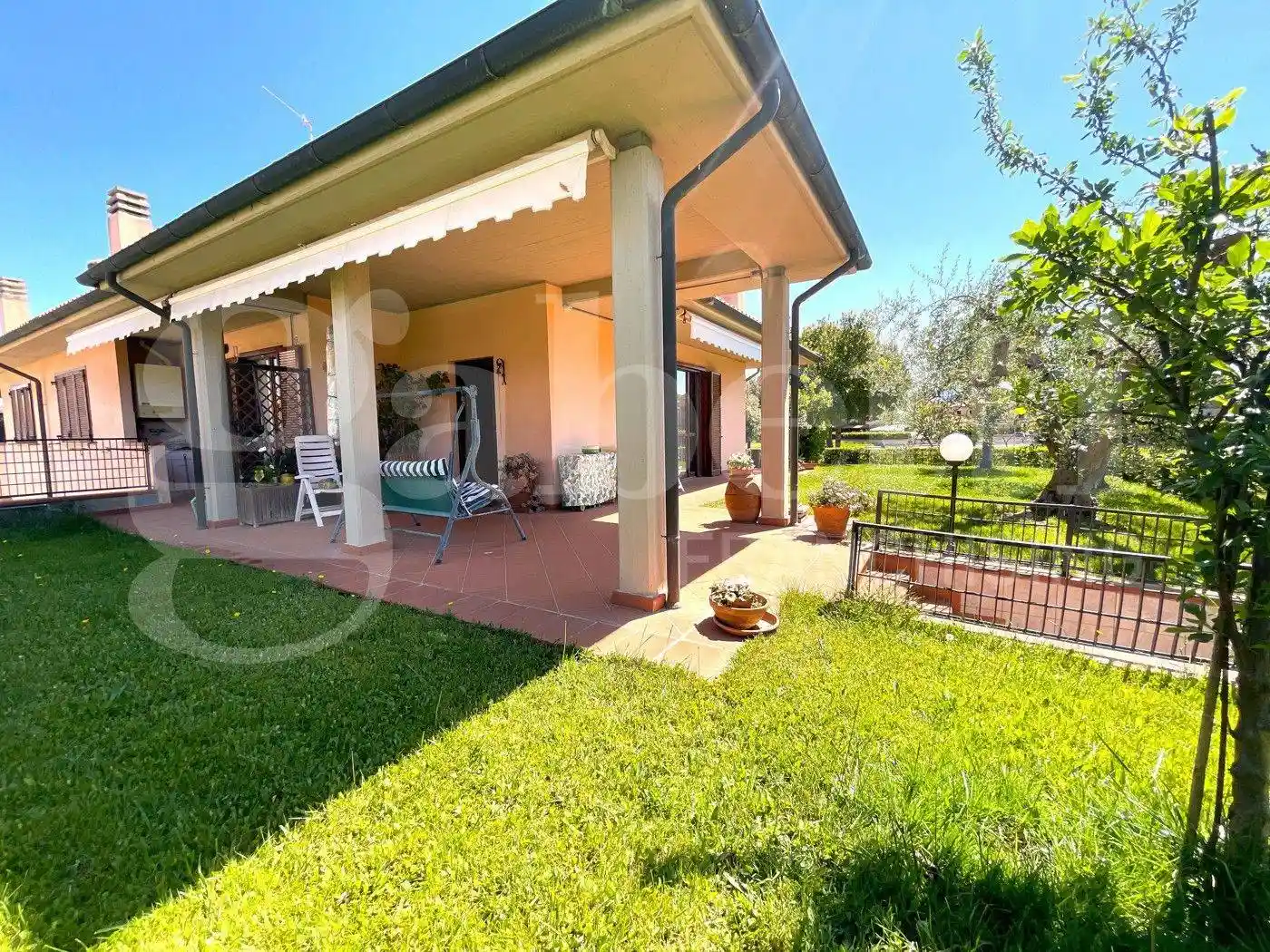 Villa in vendita a Follonica