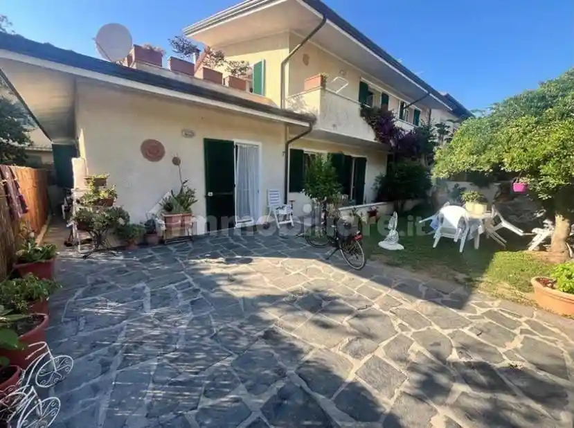 Villa in vendita a Forte dei Marmi