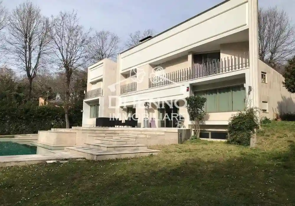 Villa - foto 2
