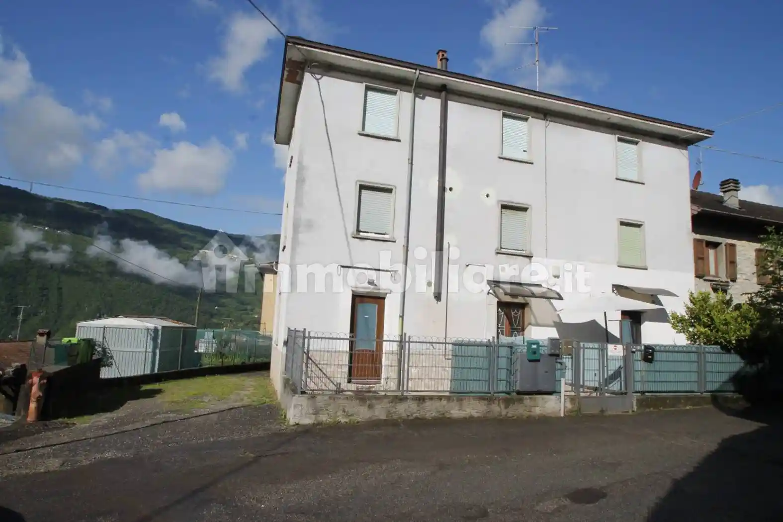 Appartamento in vendita a Sant'Omobono Terme
