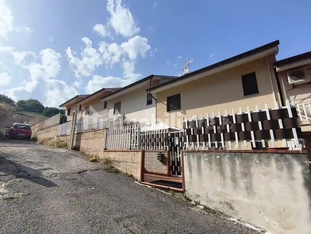 Villetta a schiera in vendita a Montalto Uffugo
