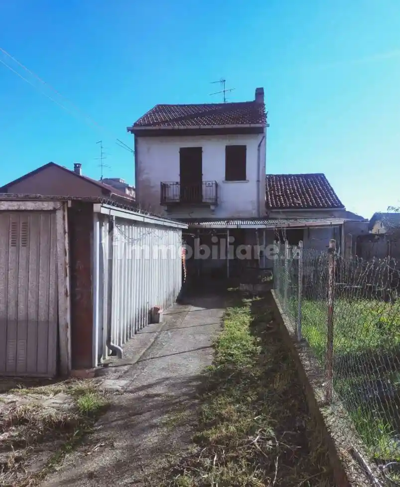 Casa indipendente in vendita a Palestro
