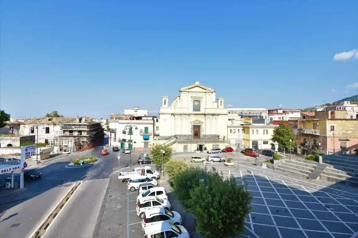 Appartamento in vendita a Pollena Trocchia