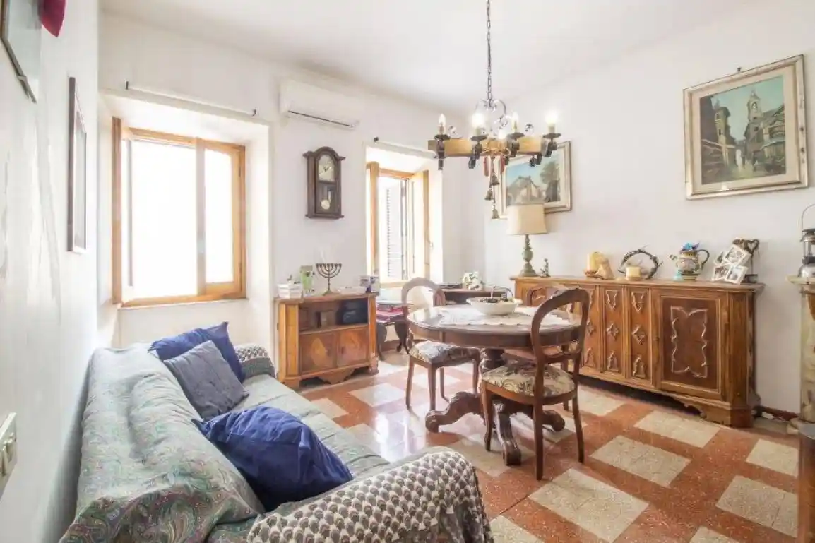Appartamento in vendita a Palombara Sabina