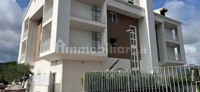 Palazzo - Edificio in vendita a Fisciano