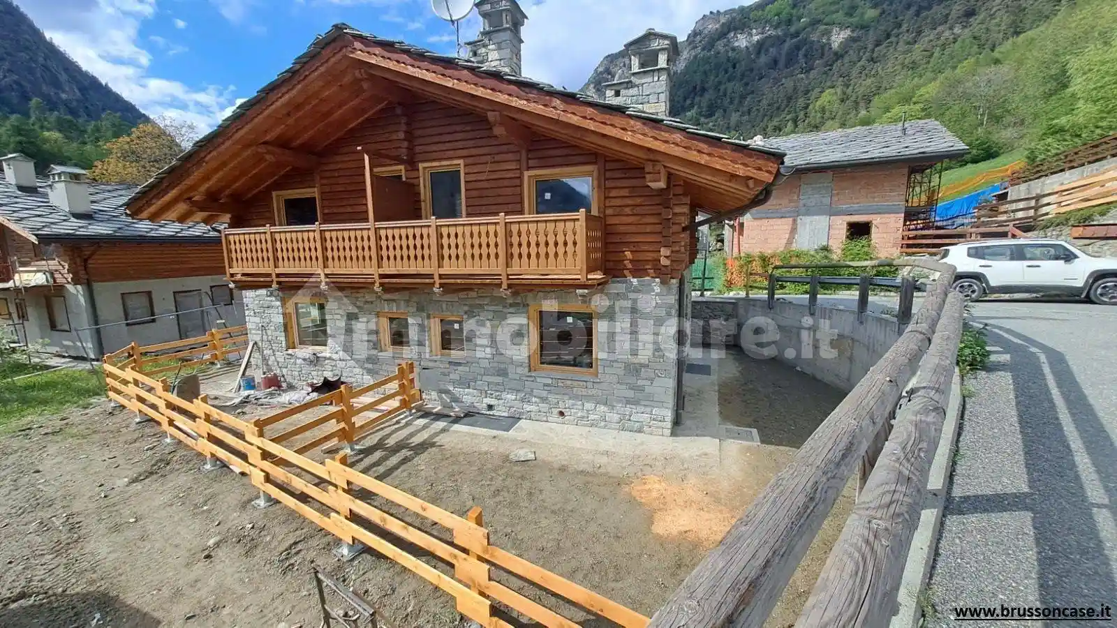 Villa in vendita a Brusson