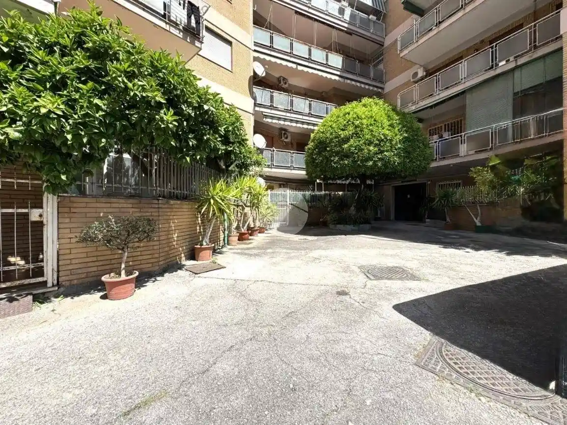 Appartamento in vendita a Napoli
