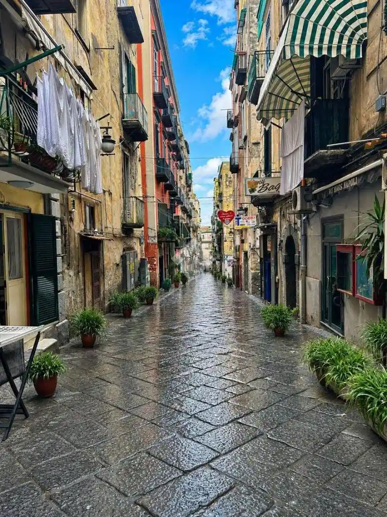 Appartamento in vendita a Napoli