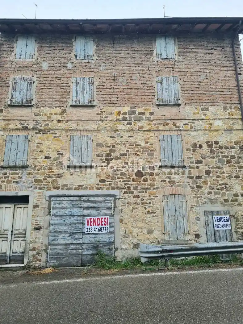 Casa indipendente in vendita a Viano