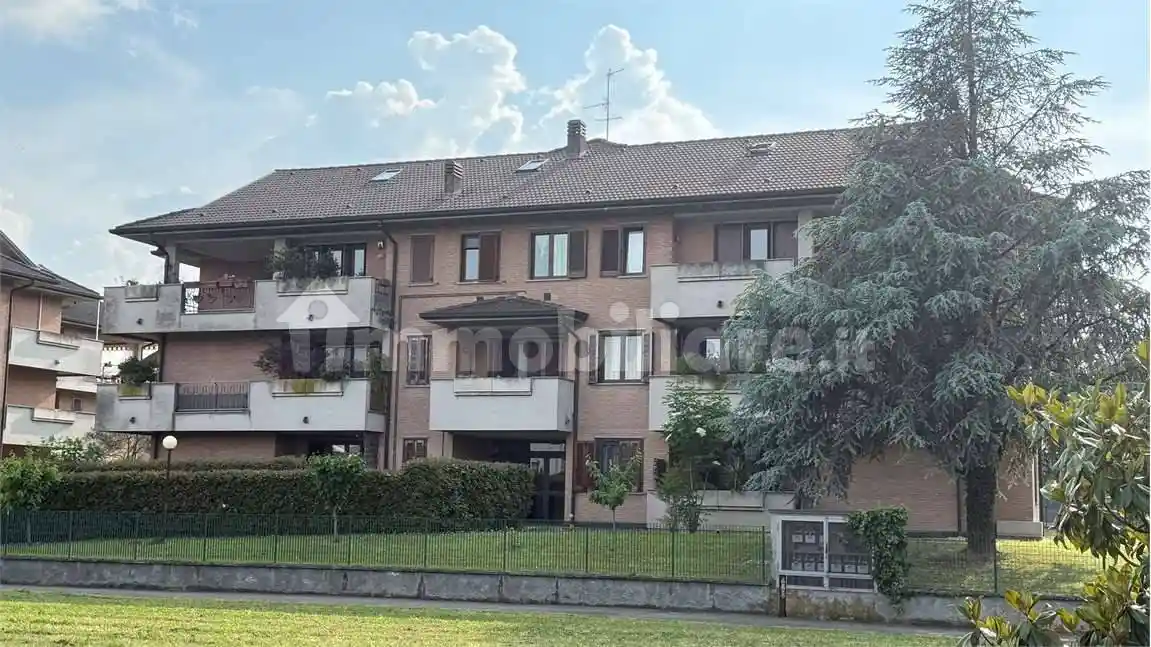 Appartamento in vendita a Cerro al Lambro