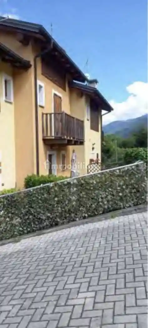 Villetta a schiera in vendita a Castello dell'Acqua