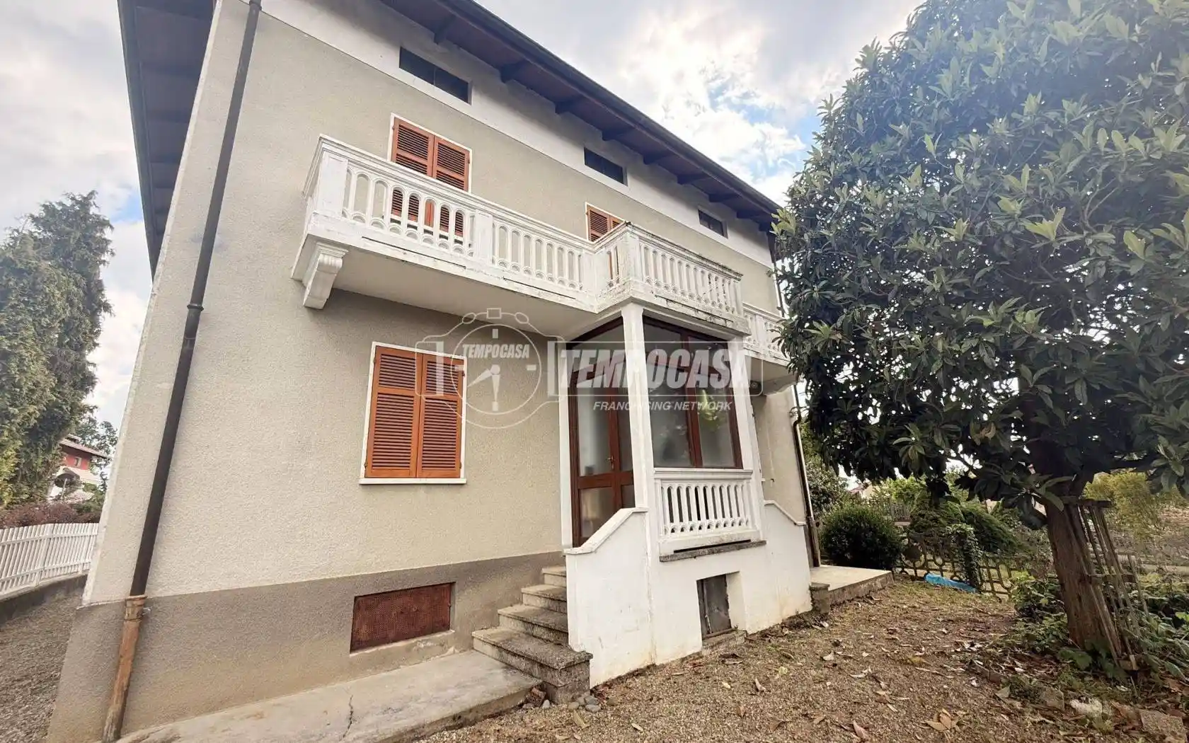 Casa indipendente in vendita a Lessona