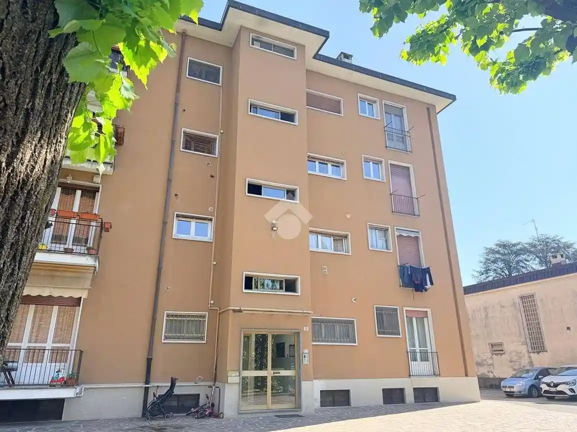 Appartamento in affitto a Carate Brianza