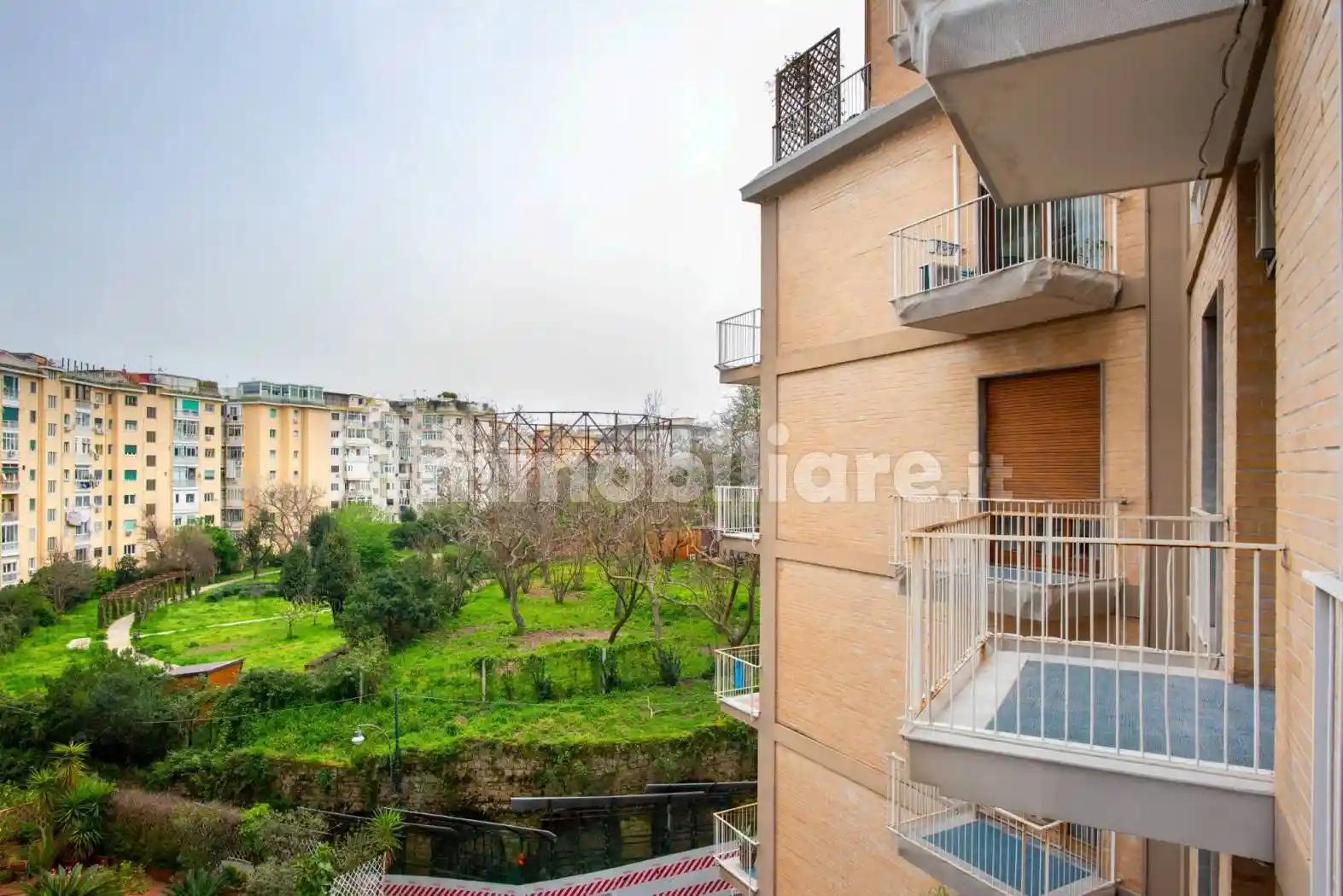 Appartamento in vendita a Napoli