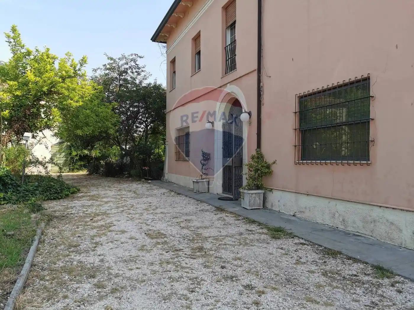 Casa indipendente in vendita a Cento
