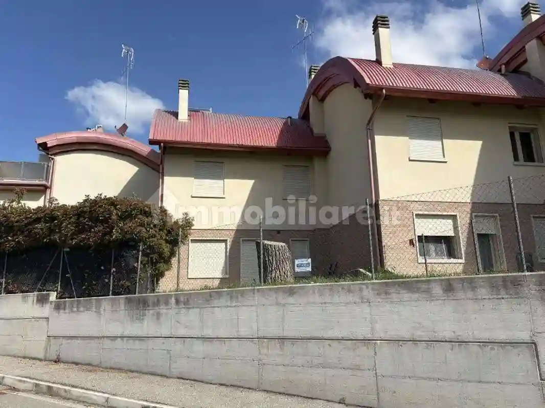 Villetta a schiera - foto 2