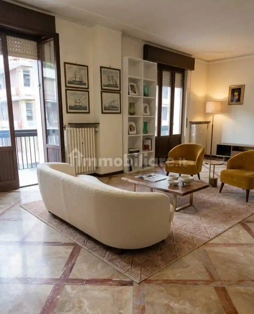 Appartamento in vendita a Piacenza