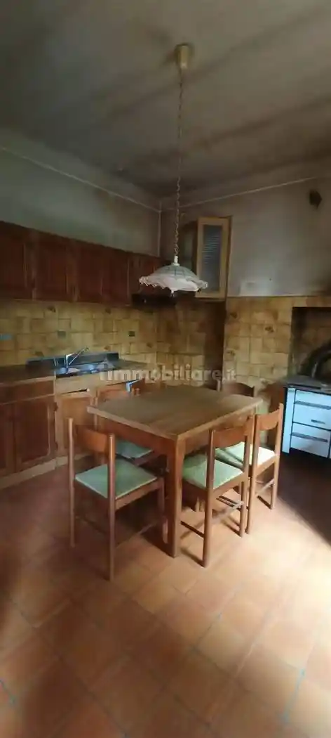Appartamento in vendita a Apricale