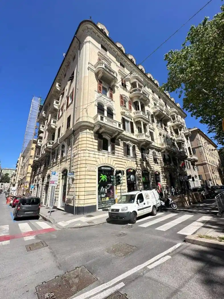 Appartamento in vendita a Genova
