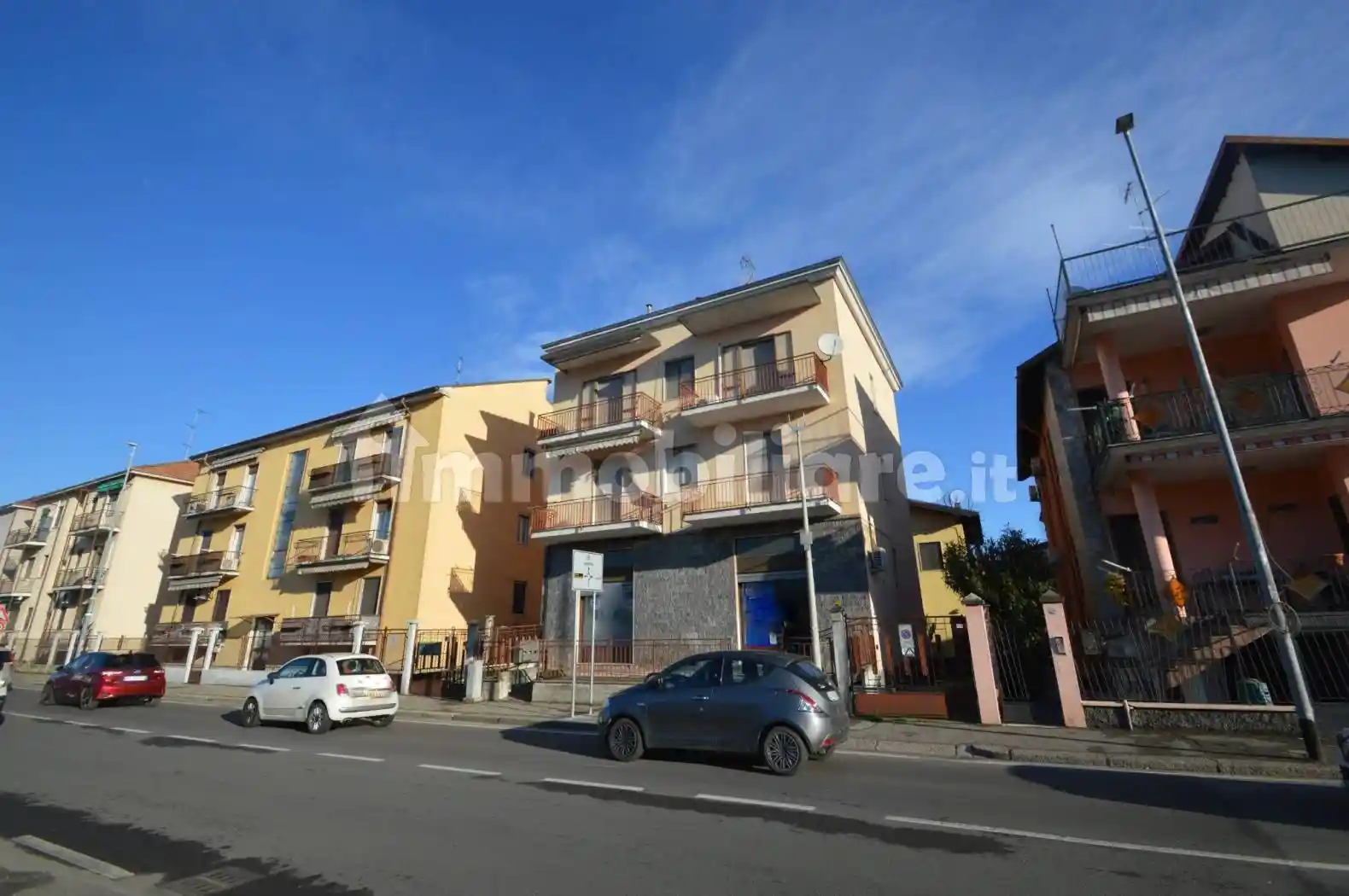 Palazzo - Edificio in vendita a Pavia