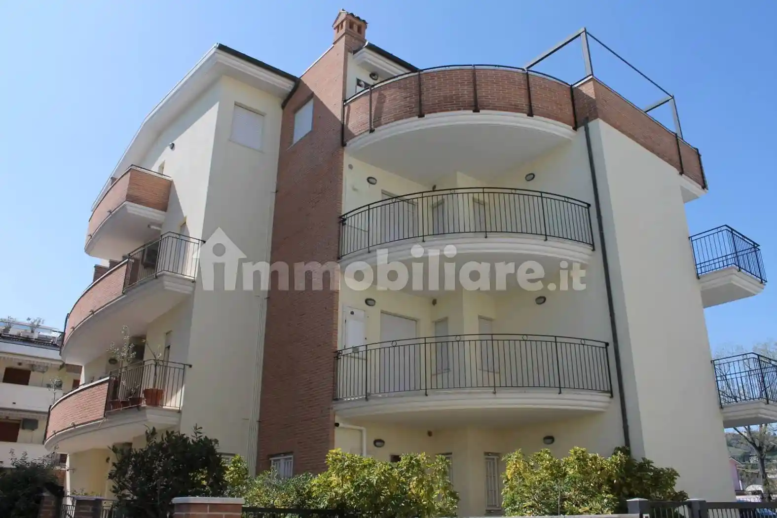 Appartamento in vendita a Alba Adriatica