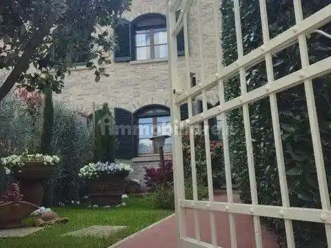 Villa in vendita a Rosignano Marittimo