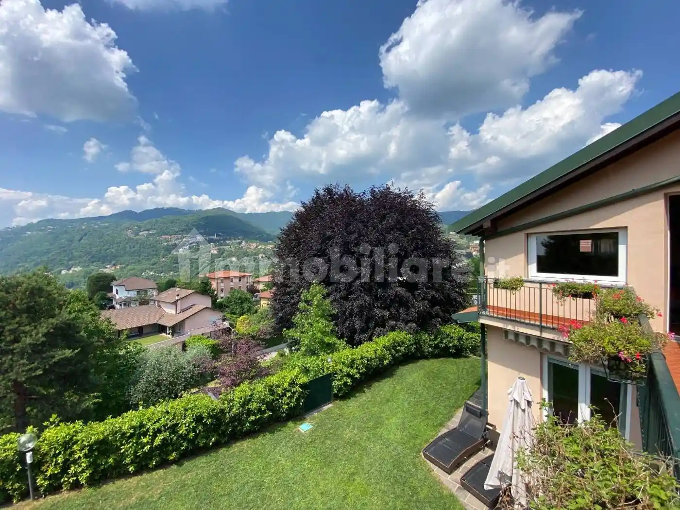 Villa in vendita a Lipomo