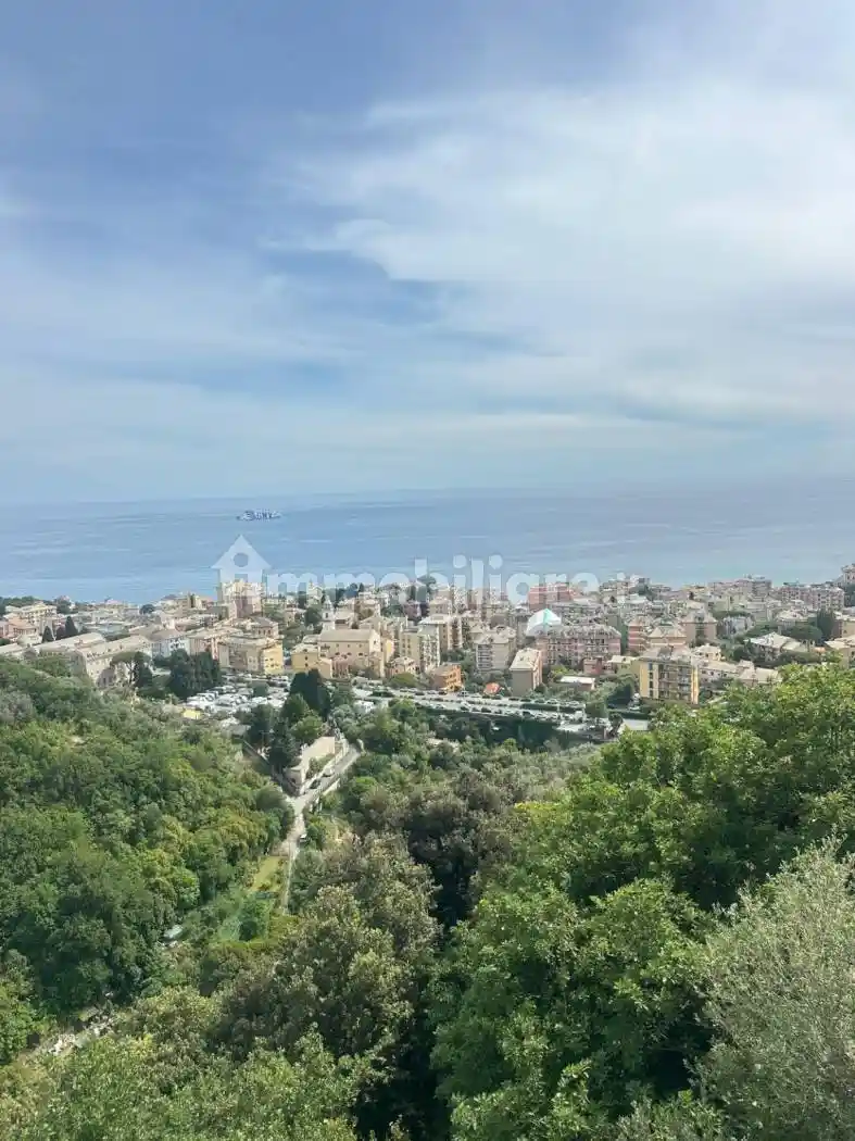 Appartamento in vendita a Genova