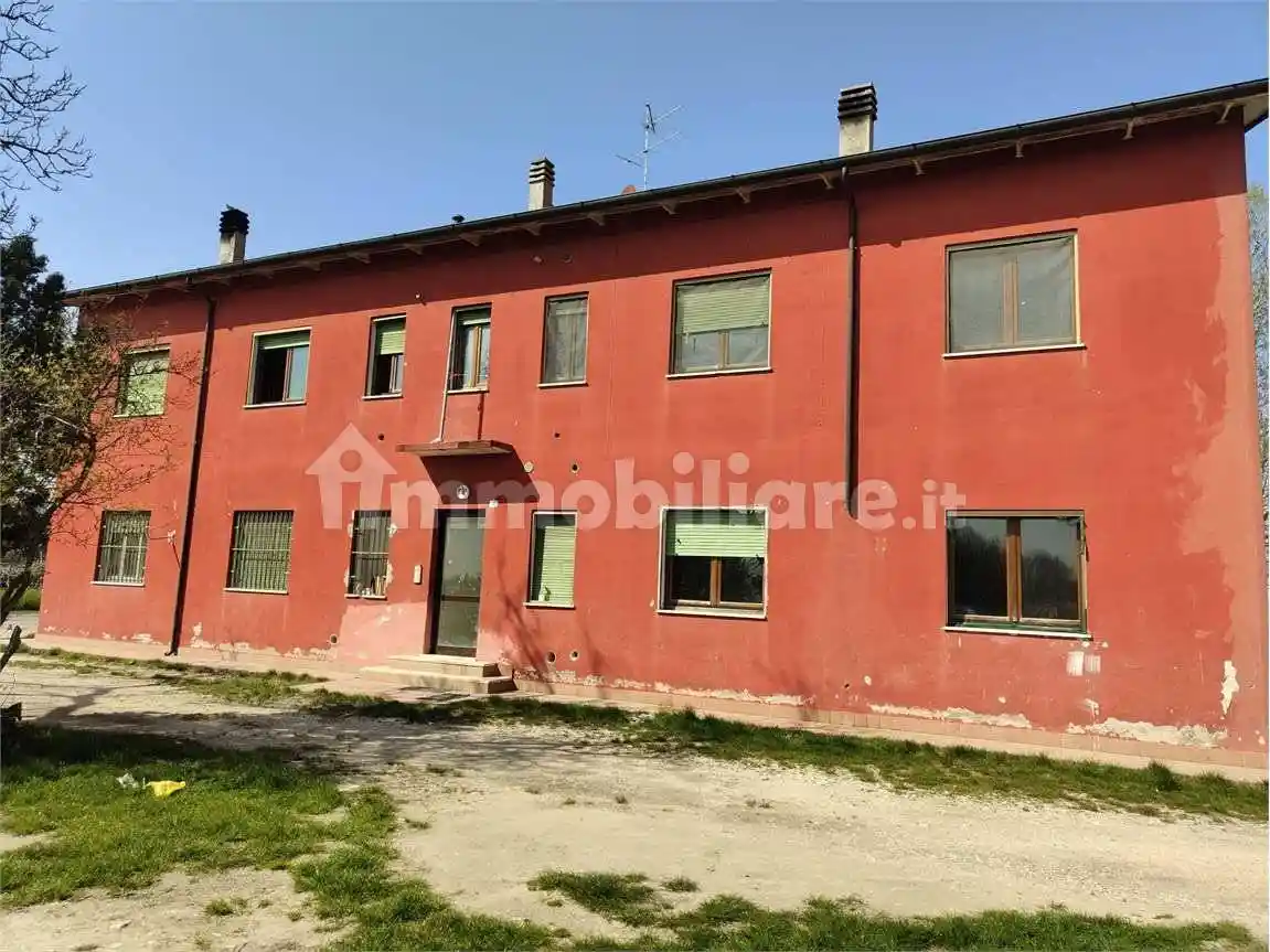 Palazzo - Edificio in vendita a Isola della Scala