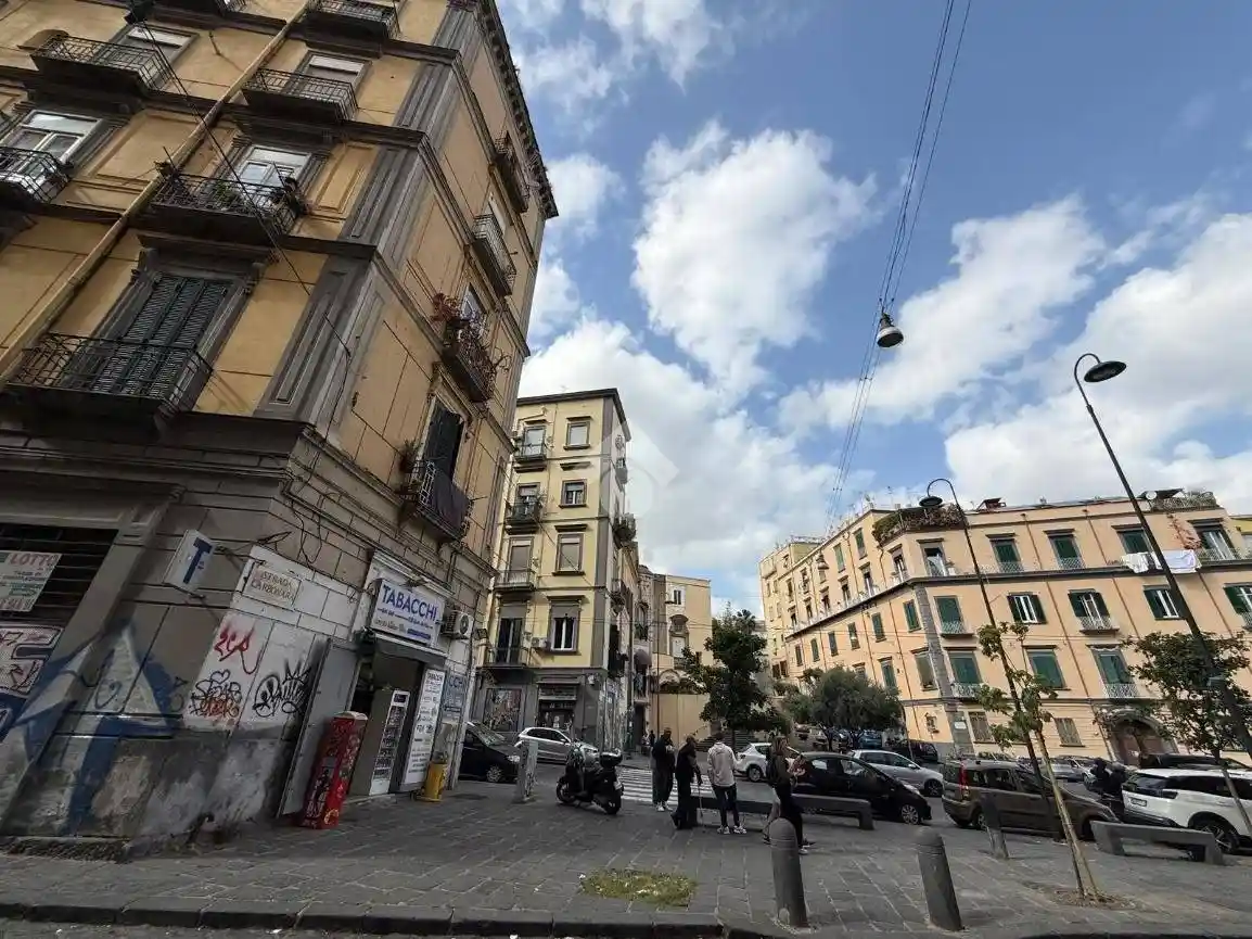 Appartamento in vendita a Napoli
