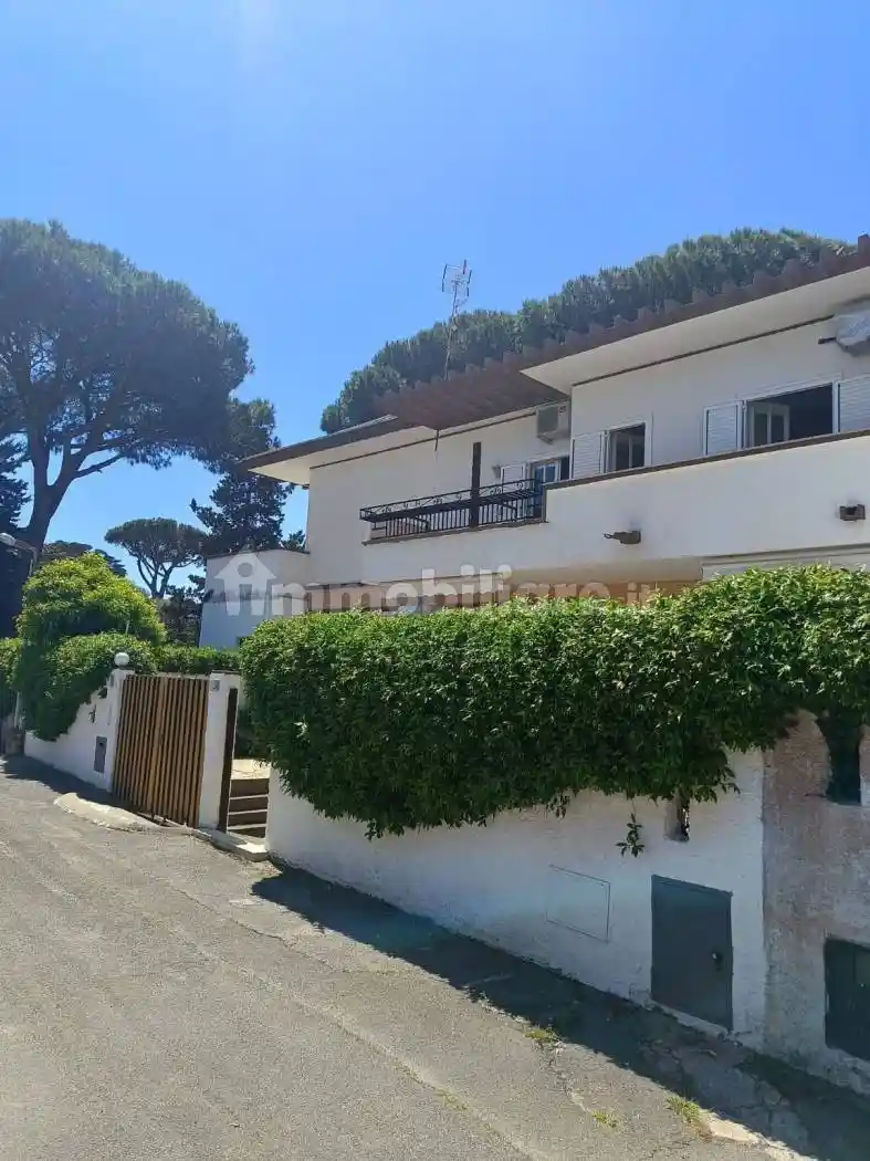 Villetta a schiera in affitto a Terracina