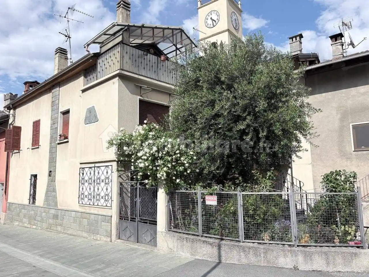 Casa indipendente in vendita a Issogne