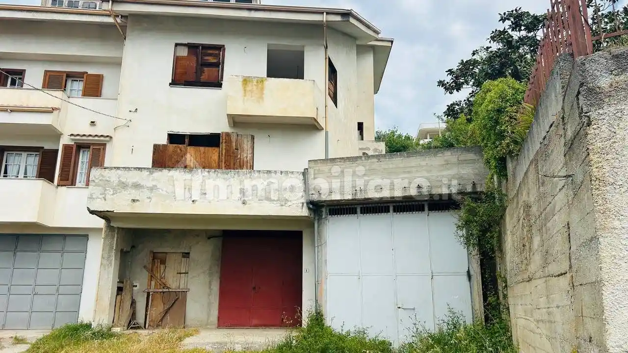 Villa in vendita a Lamezia Terme