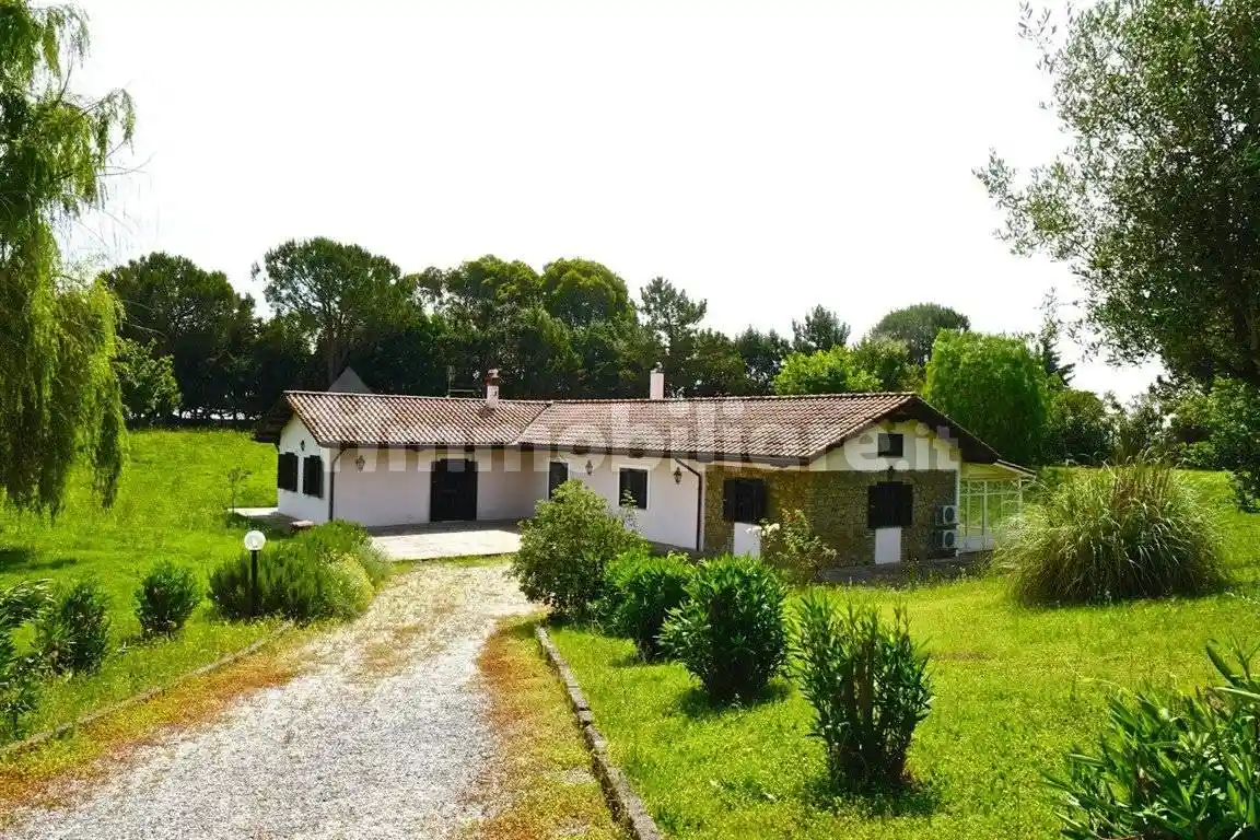 Villa in affitto a Roma